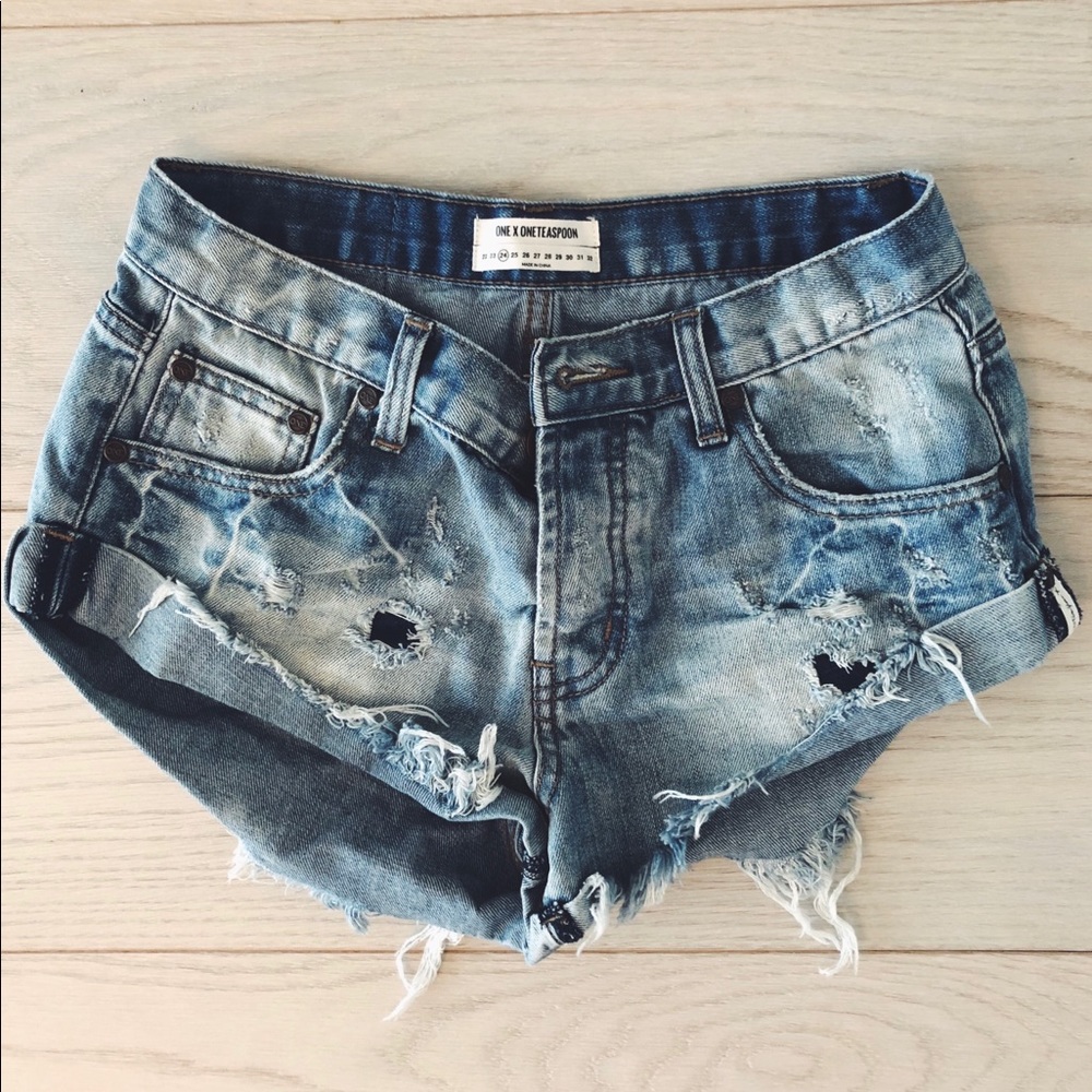 One teaspoon shorts